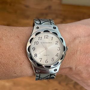 Vernier Silver Cuff Band Watch - Just needs battery